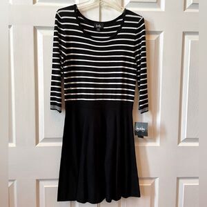 BLACK AND WHITE KNIT SKATER DRESS SIZE XXL BY & BY